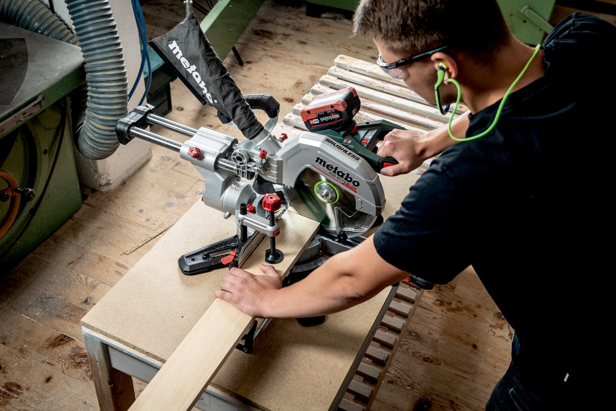 Metabo 18V Brushless 254mm 10 Sliding Compound Mitre Saw KGS 18 LTX